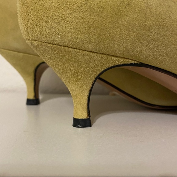 (NWOT) Gucci Vintage Olive Green Suede Horsebit Kitten Heels - Picture 12 of 14